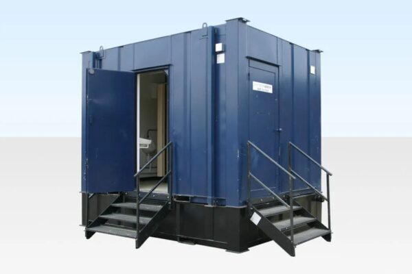 1-139.jpg 3 Window Security Gatehouse